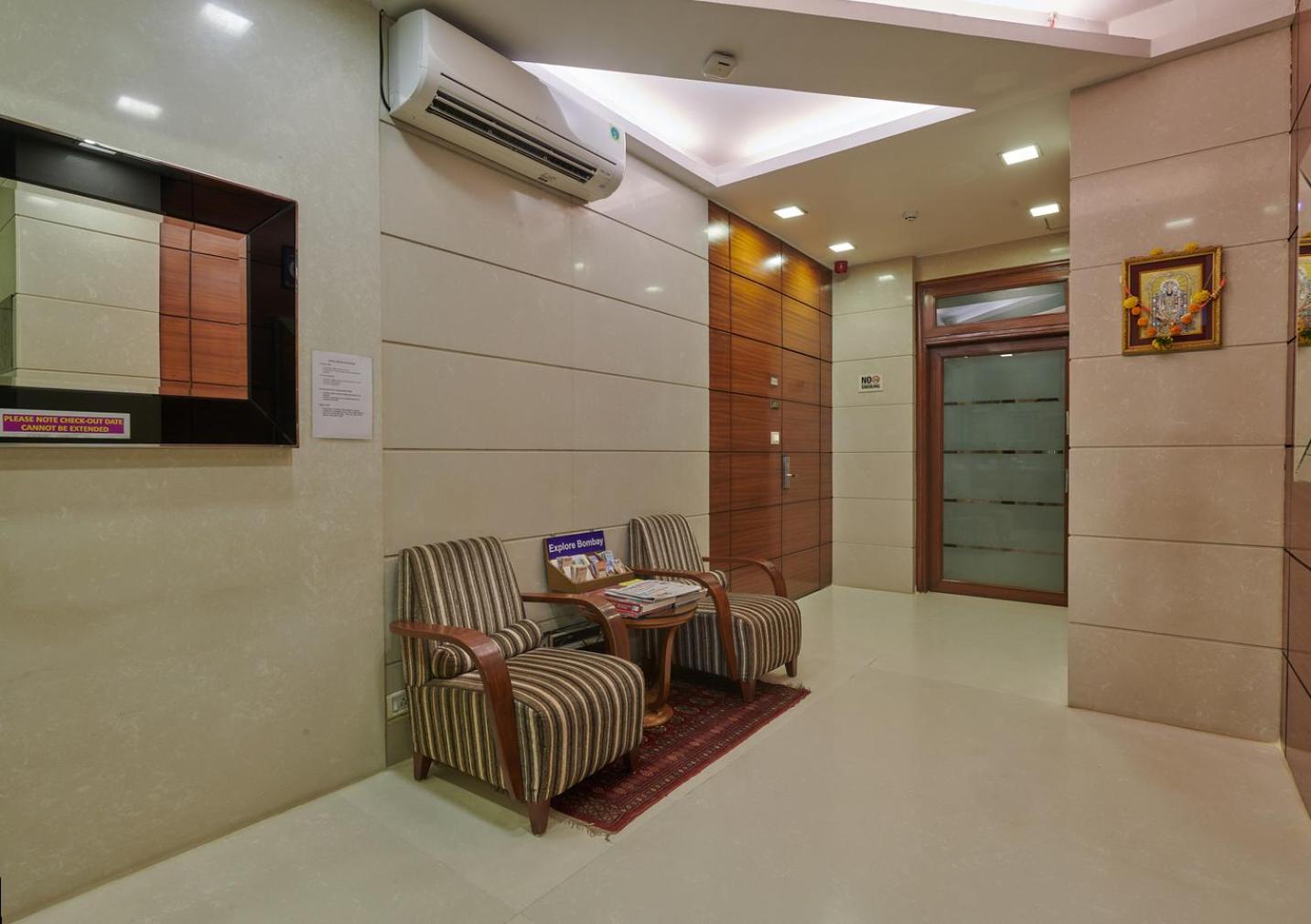 Bentley Hotel Marine Drive Mumbai Ngoại thất bức ảnh