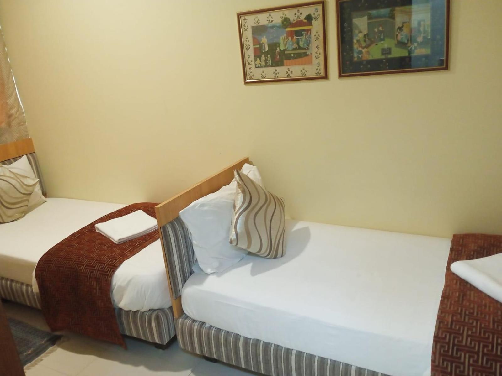 Bentley Hotel Marine Drive Mumbai Ngoại thất bức ảnh