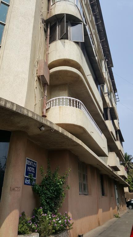 Bentley Hotel Marine Drive Mumbai Ngoại thất bức ảnh