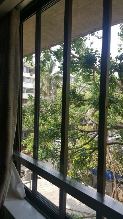 Bentley Hotel Marine Drive Mumbai Ngoại thất bức ảnh